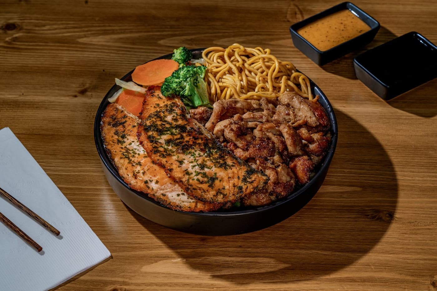 CHICKEN & SALMON COMBO